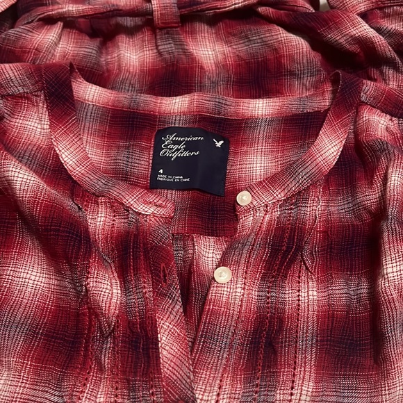 American Eagle Outfitters, 5-Button, Tie Belt, Roll Tab Sleeves Top, Multi, 4 - Picture 4 of 7